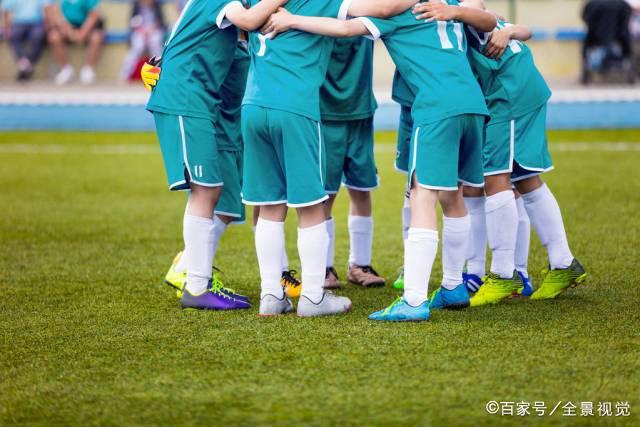 卡特：担心字母哥会阻碍阿德巴约的成长势头 后者需要转型为外线